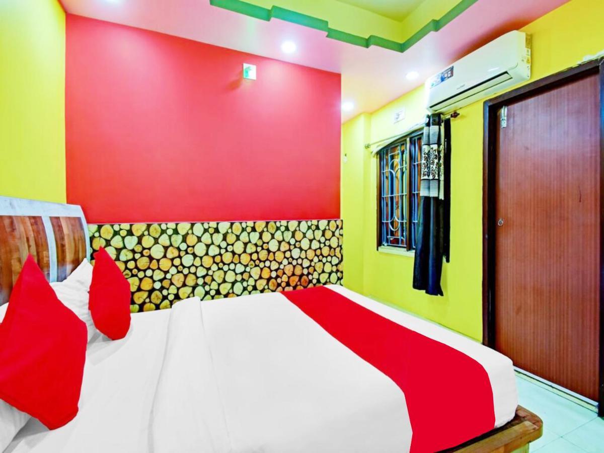 Goroomgo Happy Hotel 3*